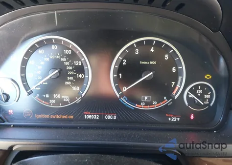 2013 BMW 528I xDrive z USA, uszkodzony, nr VIN WBAXH5C58DD108437